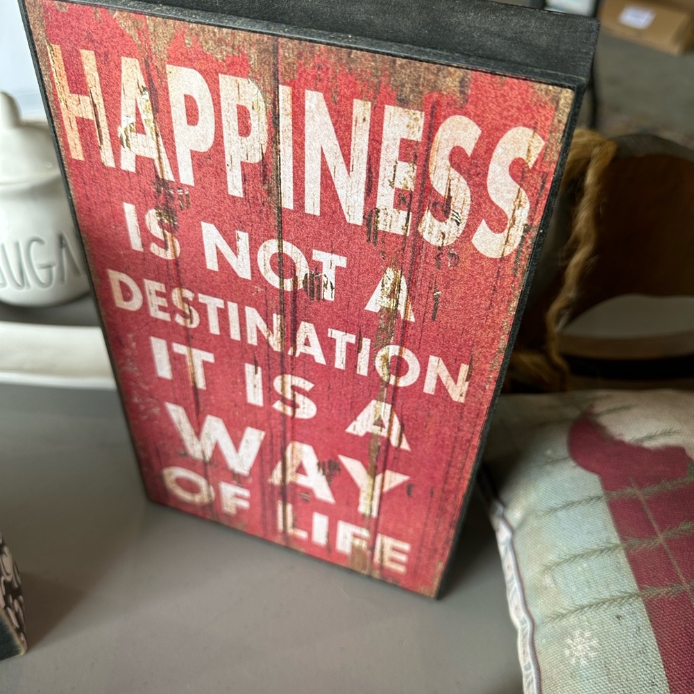 Red Happiness Quote Plaque